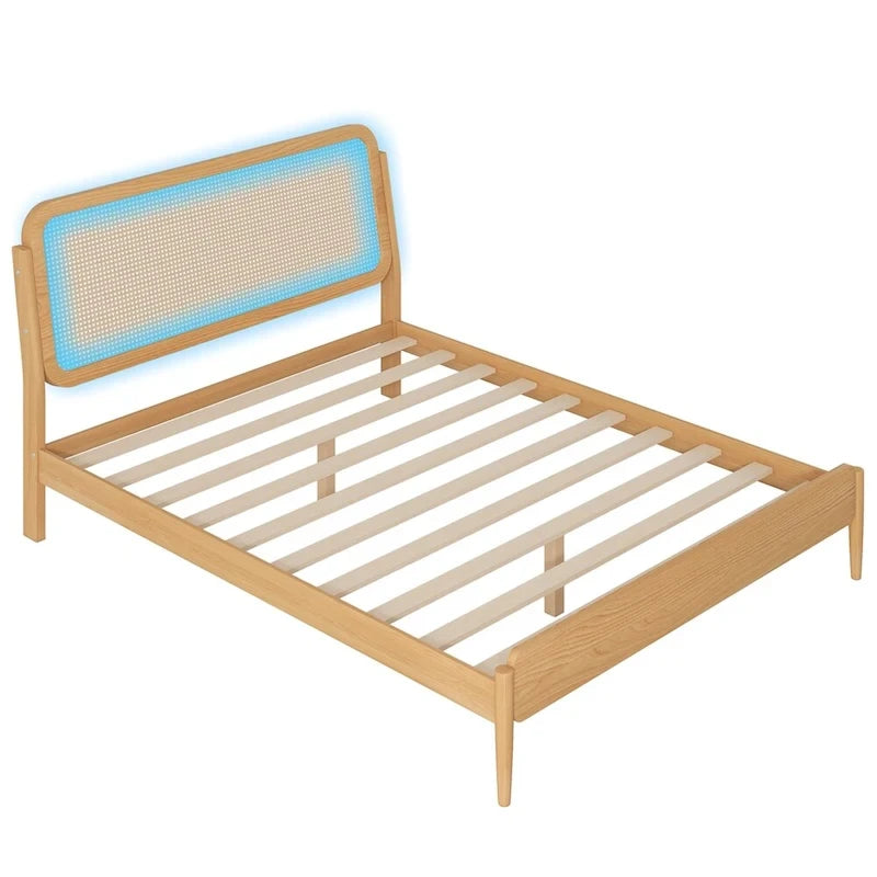 Lit plateforme Queen avec tête de lit LED et détails en rotin | Bois de pin | Pas besoin de sommier tapissier