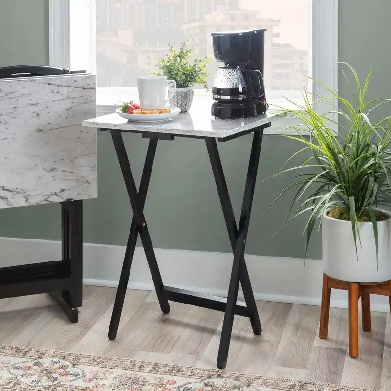 Ensemble de 4 tables de service imitation marbre avec support de rangement | Pliables | Base noire | Capacité de 9 kg