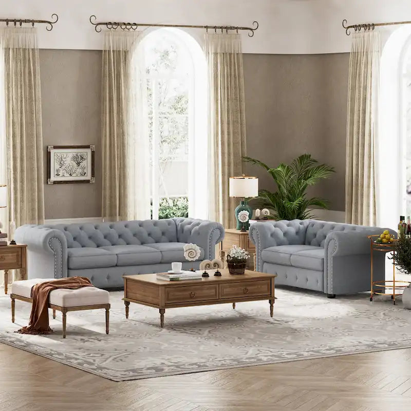Ensemble canapé Chesterfield et causeuse 2 places capitonnés | Tissu lin | Accoudoirs roulés | Coloris beige/gris