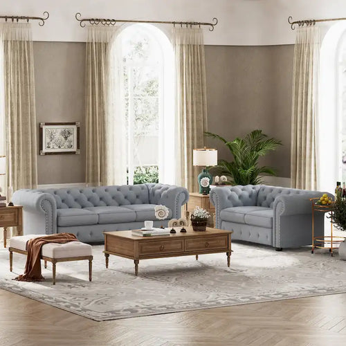 Ensemble canapé Chesterfield et causeuse 2 places capitonnés | Tissu lin | Accoudoirs roulés | Coloris beige/gris