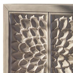 Meuble d'appoint en bois floral blanc | 3 étagères | 2 portes | Finition vieillie | Style ferme | 81 cm L